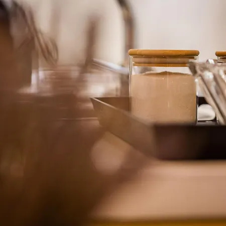 βυσωκά * 칼라브리타